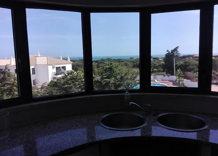 Edificio Coral Apartman *